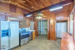 8425 County Rd 464, Brownwood, TX 76801 - Photo 18