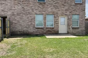 3120 Crimson Clover Dr, Lancaster, TX 75134 - Photo 24