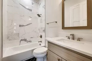 218 E Dallas Rd, Grapevine, TX 76051 - Photo 24