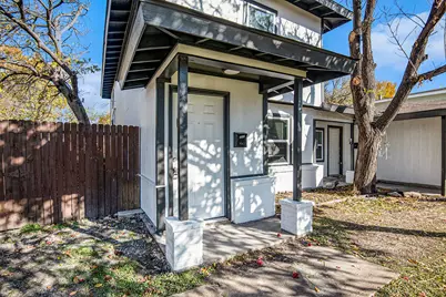 406 Dawson Circle #B, Grand Prairie, TX 75051 - Photo 4