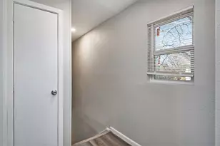 406 Dawson Cir, Grand Prairie, TX 75051 - Photo 20