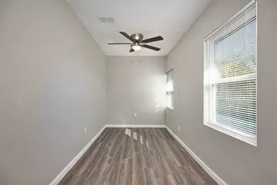 406 Dawson Circle #B, Grand Prairie, TX 75051 - Photo 18