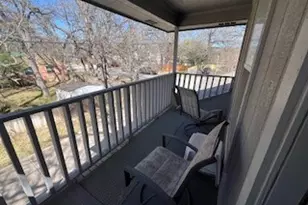 1003 W Lovers Ln, Arlington, TX 76013 - Photo 20