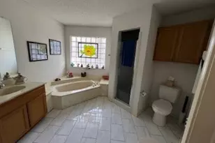 1003 W Lovers Ln, Arlington, TX 76013 - Photo 14