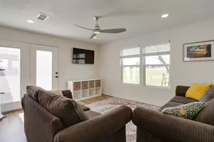 939 Twin Bends Rd, Crawford, TX 76638 - Photo 16