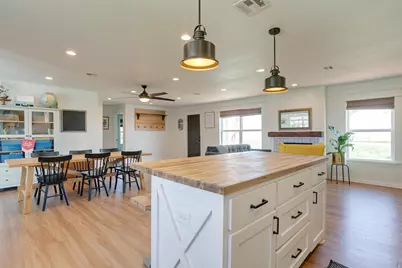 939 Twin Bends Road, Crawford, TX 76638 - Photo 14