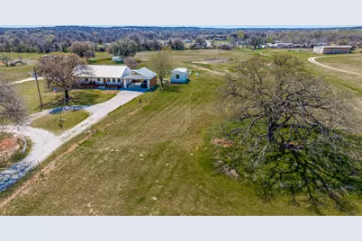 320 English Court, Springtown, TX 76082 - Photo 10