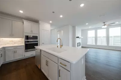 8805 Acorn Avenue, Justin, TX 76247 - Photo 6