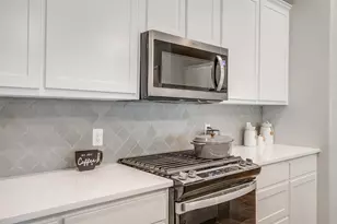 6829 Canyon Rock, Benbrook, TX 76126 - Photo 12