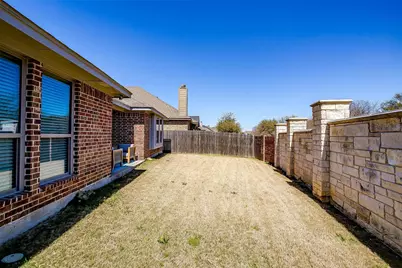 6829 Canyon Rock, Benbrook, TX 76126 - Photo 38