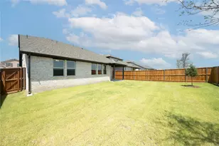 852 Jacquelyn Dr, Little Elm, TX 75068 - Photo 2