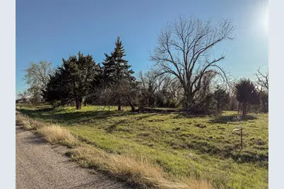 2051 Bluffview Lane, Lone Oak, TX 75453 - Photo 4