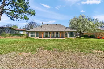 205 W San Chez Drive, Gainesville, TX 76240 - Photo 30