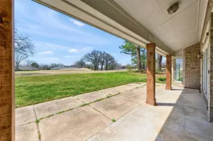 205 W San Chez Dr, Gainesville, TX 76240 - Photo 28