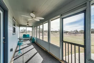 7135 Sandy Oaks Dr, Whitney, TX 76692 - Photo 4