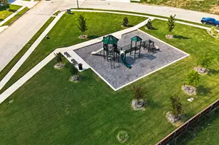 817 Alderwood Dr, Red Oak, TX 75154 - Photo 36