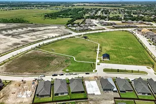 817 Alderwood Dr, Red Oak, TX 75154 - Photo 40