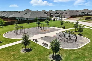 817 Alderwood Dr, Red Oak, TX 75154 - Photo 38