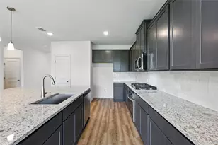 821 Alderwood Dr, Red Oak, TX 75154 - Photo 4