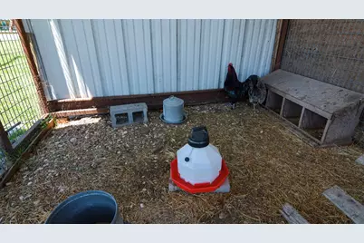 201 S McDuff Street, Grandview, TX 76050 - Photo 26