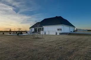 470 Forreston Rd, Waxahachie, TX 75165 - Photo 2
