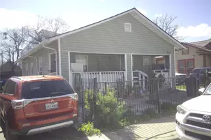 1515 Holly Ave, Dallas, TX 75204 - Photo 1