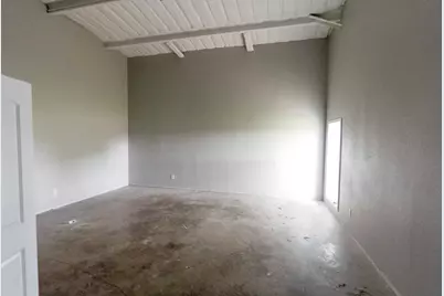 198 Serrano Court, Weatherford, TX 76087 - Photo 36