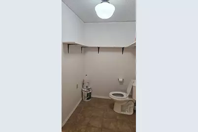 4 W Sherman Street, Mullin, TX 76864 - Photo 4