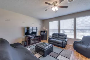 4640 Summer Oaks Ln, Fort Worth, TX 76123 - Photo 8