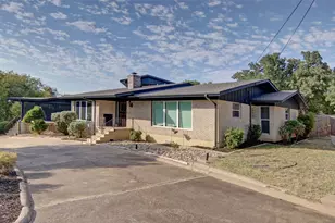 801 NW 7th Ave, Mineral Wells, TX 76067 - Photo 6