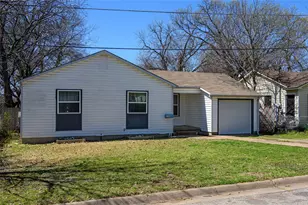 2106 N Alexander St, Sherman, TX 75092 - Photo 1