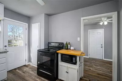 2106 N Alexander Street, Sherman, TX 75092 - Photo 10