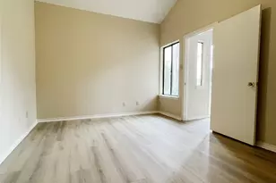 541 Ranch Trail, Irving, TX 75063 - Photo 6