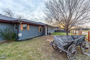 624 Pleasant Ln, Clyde, TX 79510 - Photo 6