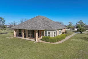 2075 Huling Rd, Sanger, TX 76266 - Photo 2