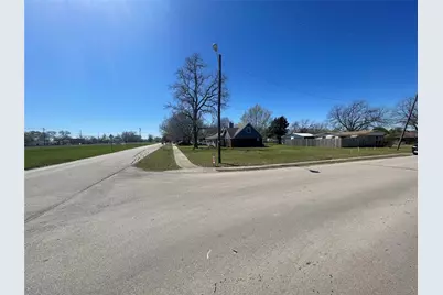 111 N Keefer Drive, Wylie, TX 75098 - Photo 2