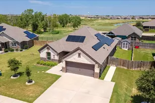 4711 Bering Dr, Sanger, TX 76266 - Photo 2