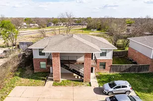 852 W Vanderbilt, Stephenville, TX 76401 - Photo 4