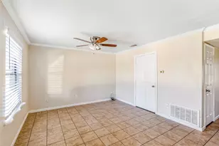 852 W Vanderbilt, Stephenville, TX 76401 - Photo 6