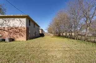 852 W Vanderbilt, Stephenville, TX 76401 - Photo 32