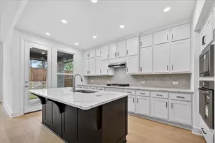 413 Heritage Rnch Trl, Sherman, TX 75092 - Photo 2