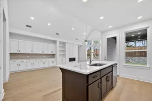 413 Heritage Rnch Trl, Sherman, TX 75092 - Photo 4