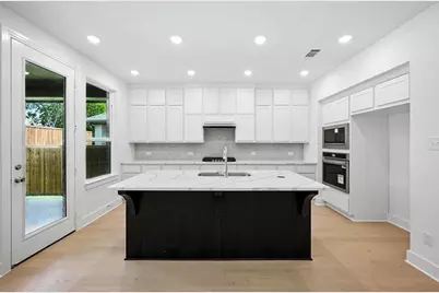 413 Heritage Ranch Trail, Sherman, TX 75092 - Photo 2