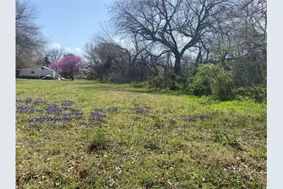 802 Myrtle Street, Gainesville, TX 76240 - Photo 2