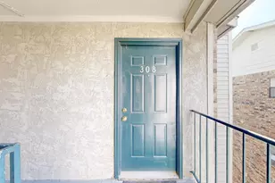 9520 Royal Ln, Dallas, TX 75243 - Photo 2