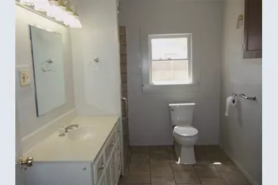 307 NE 5th Street, Hubbard, TX 76648 - Photo 16