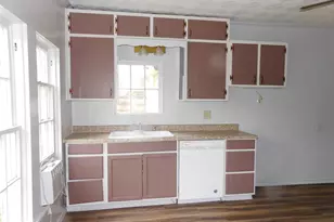 307 NE 5th St, Hubbard, TX 76648 - Photo 10