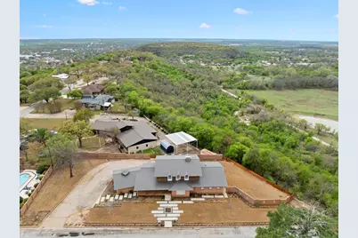 803 Lakeview Drive, Mineral Wells, TX 76067 - Photo 40