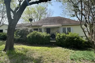 507 W Locust St, Whitewright, TX 75491 - Photo 4