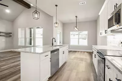 2302 Navasota Street, Granbury, TX 76048 - Photo 8